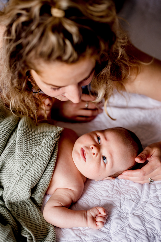 relaxed in-home newborn photographs near York