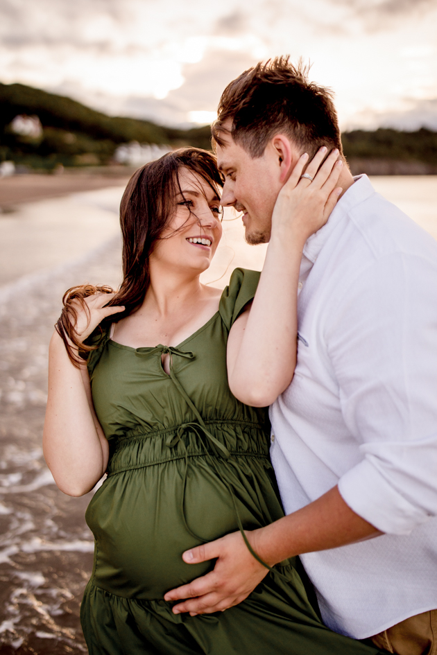 Natural maternity photography session on the beach in Yorkshire